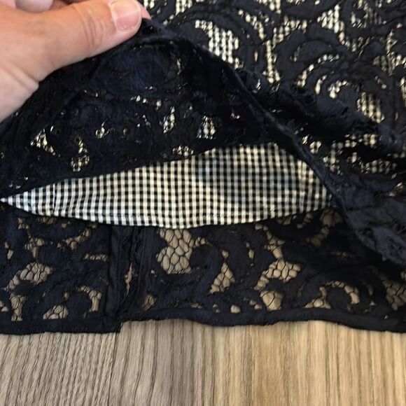 NWOT CARVEN DESIGNER LACE AND GIGHAM BLOUSE NAVY AND WHITE SIZE XS/2 - Picture 5 of 9